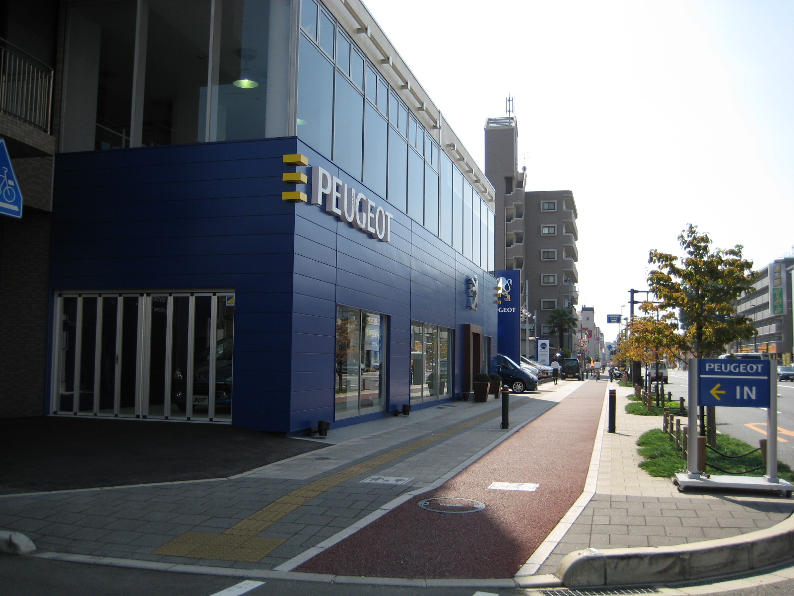お客様用駐車場
