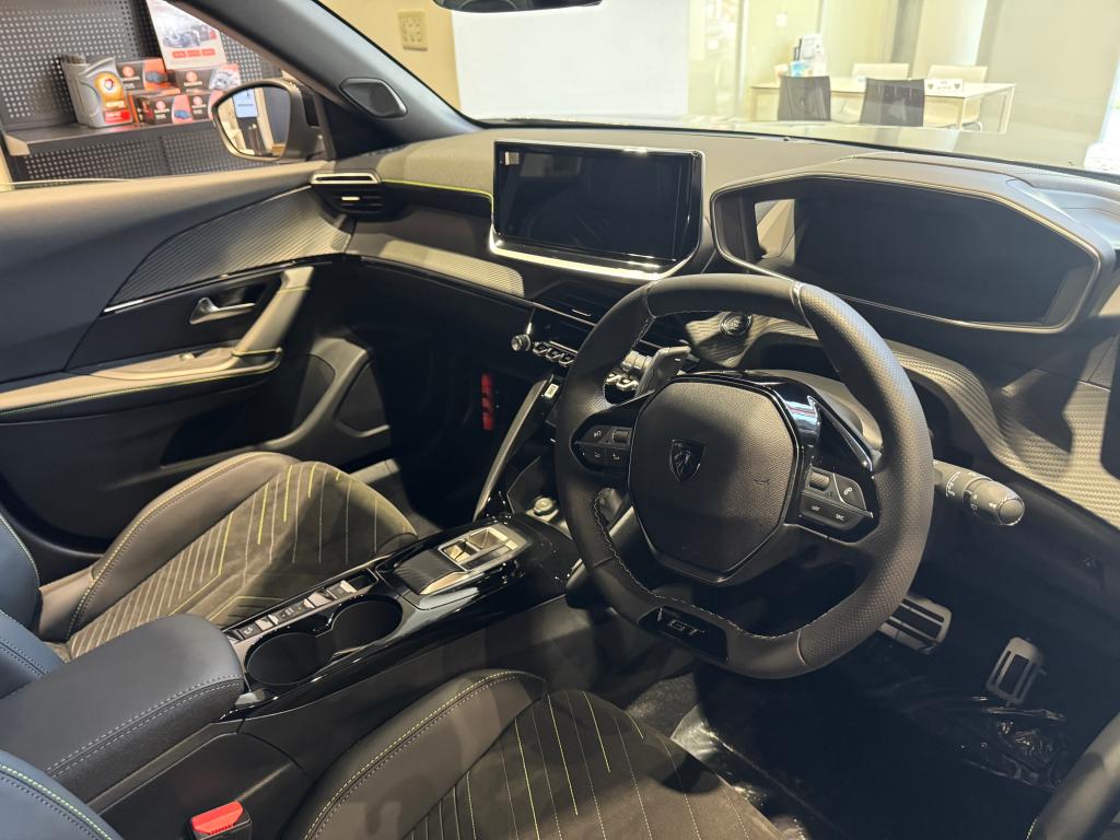 【　展示車入れ替えのお知らせ🐾　】