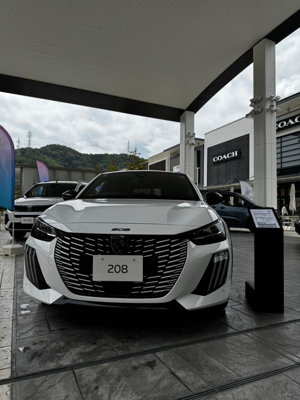 【　THEアウトレット広島　出張展示会開催中🐾　】