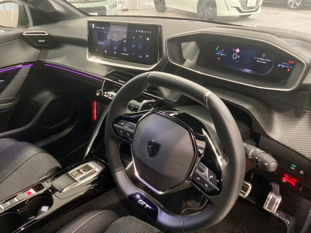 【　プジョー208のご紹介🐾　】