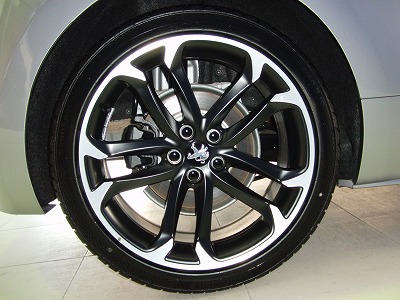  RCZ 限定車「ASPHALT」