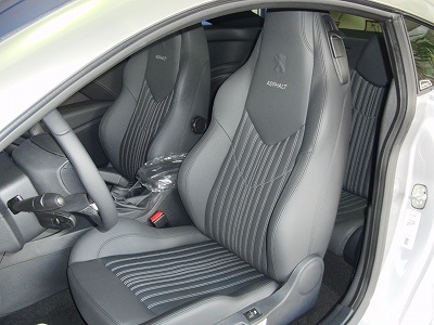 RCZ 限定車「ASPHALT」