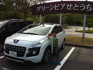 PEUGEOT 3008でドライブ