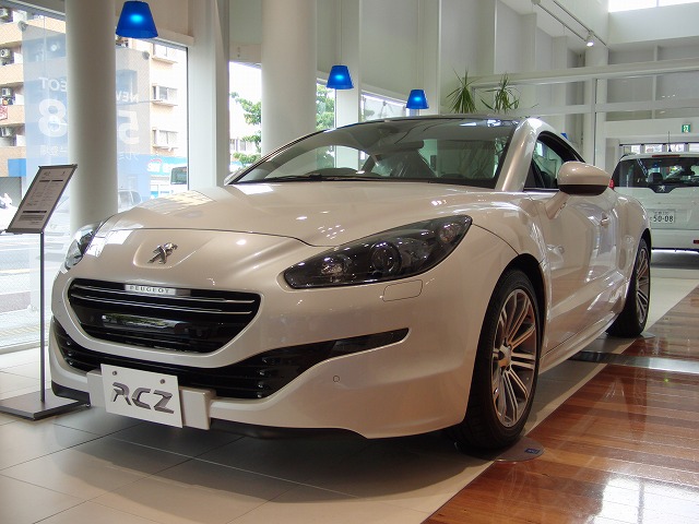 PEUGEOT RCZ フェイスリフト