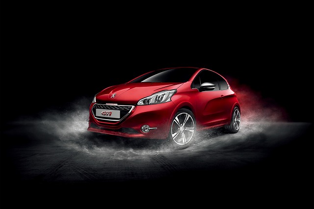 NEW　PEUGEOT２０８　GTi