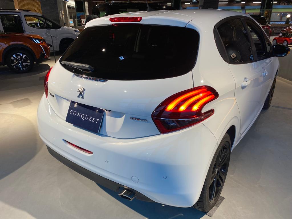 【　プジョー認定中古車のご紹介🐾　】