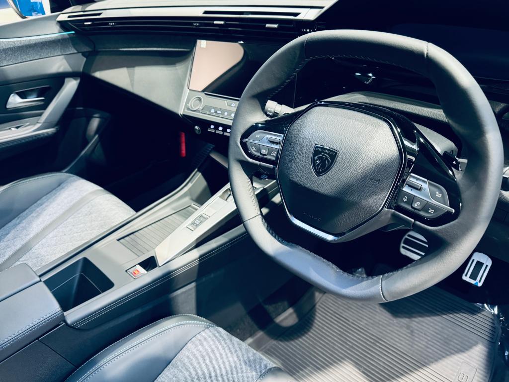 【　PEUGEOT 　即納可能車のご案内🐾　】