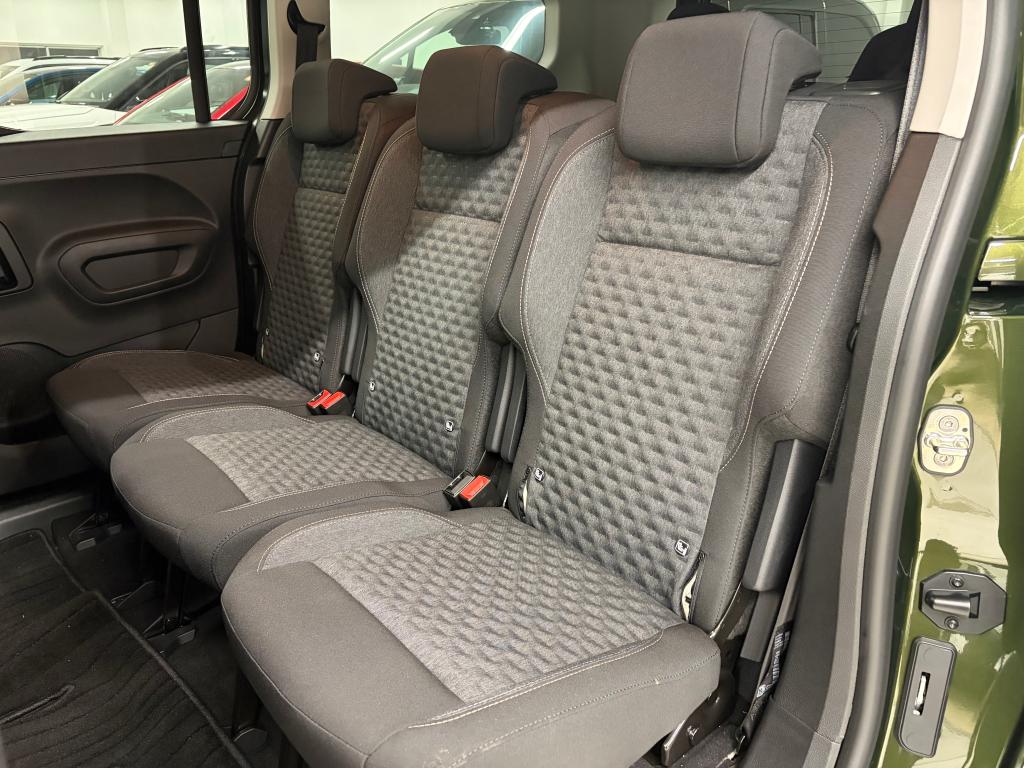 PEUGEOT RIFTER  GTの紹介